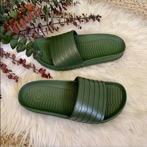 🌿 Hunter Slide Sandals Green